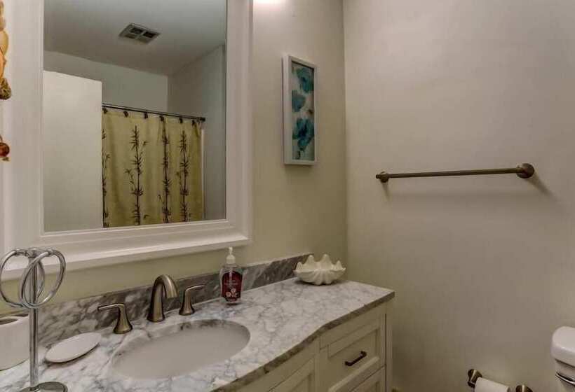 1217 Lagoon Villas
