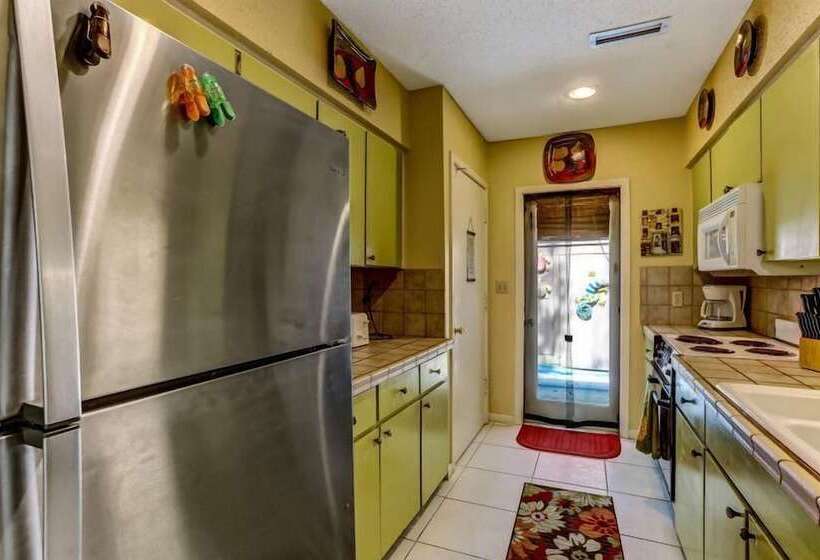 1217 Lagoon Villas