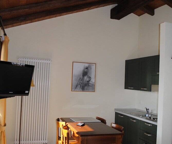 مبيت وإفطار Wine & Art Relais Vallombrosa