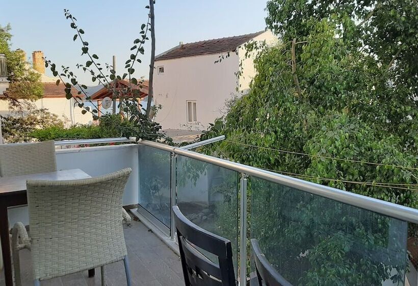 Buena Vista Hotel & Restaurant