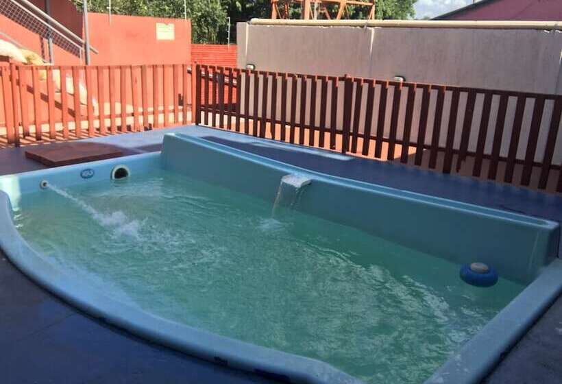 مسافرخانه Residencial Amaru