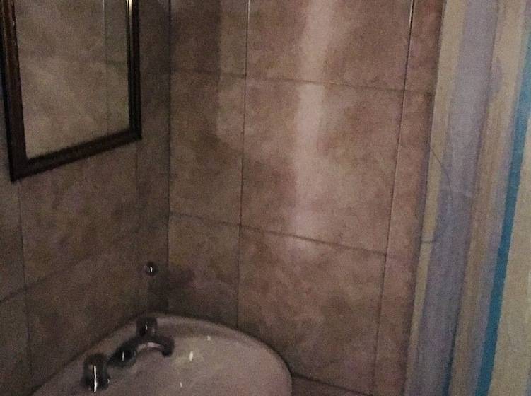 مسافرخانه Residencial Amaru