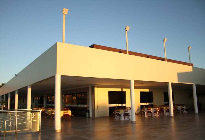 בית מלון כפרי Gurgueia Palace