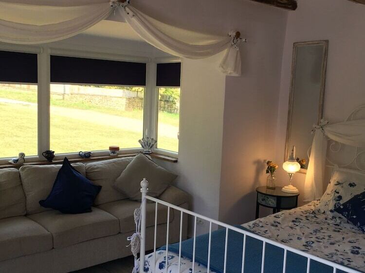 بنسيون Sunflower Guest House