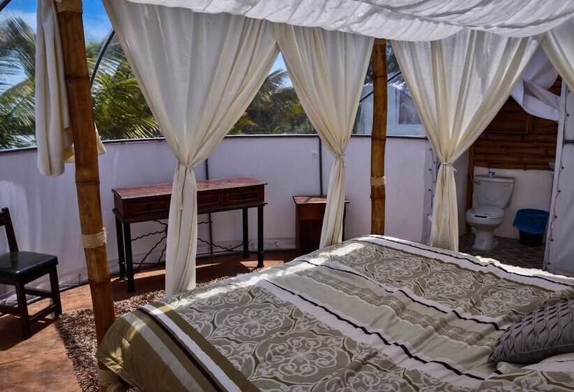 هتل Hacienda  Jadan