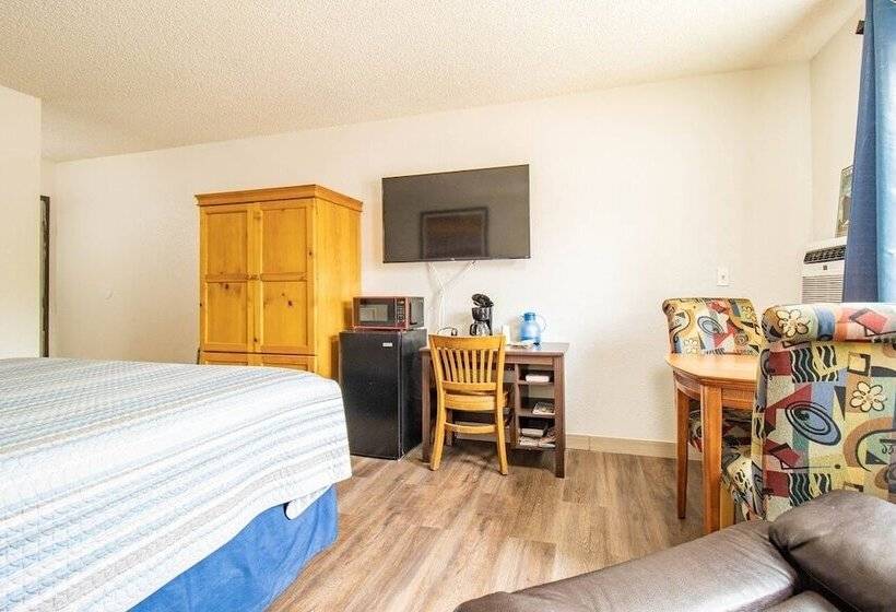 فندق Manitou Cog Lodge Inc Dba Manitou Inn