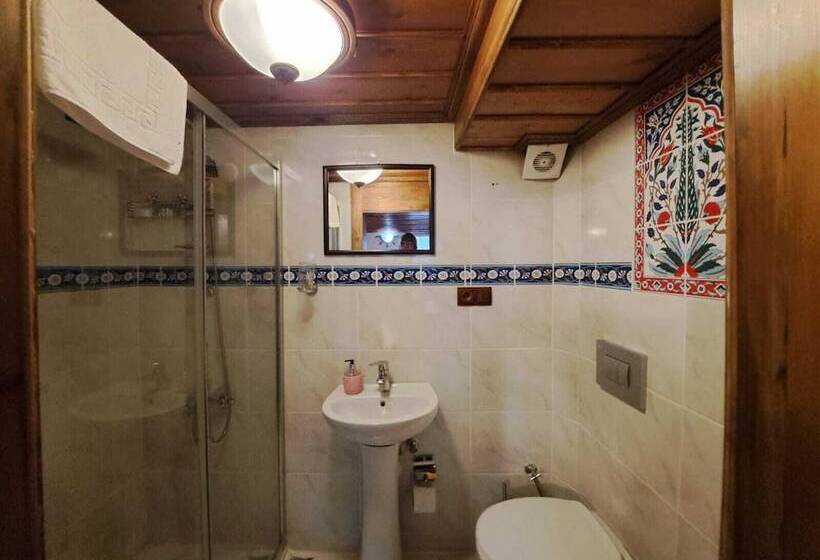 فندق Muderrisler Evi