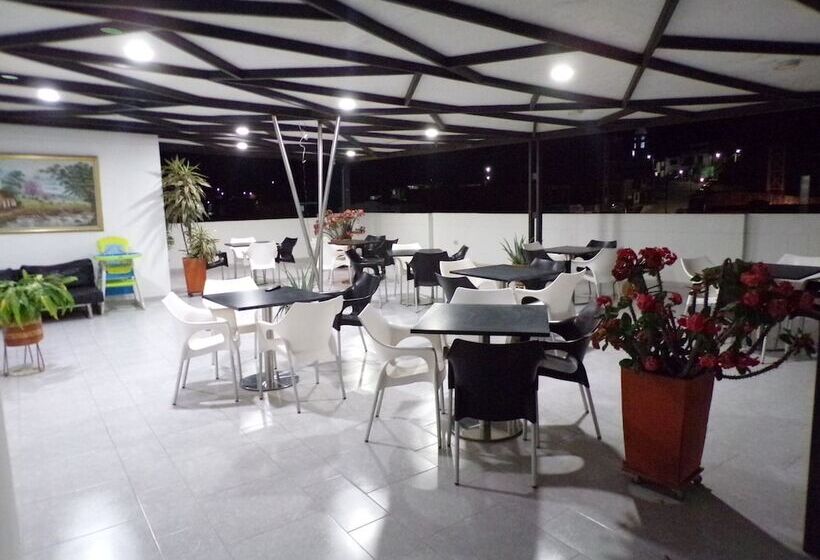 هتل Santa Clara Ocaña