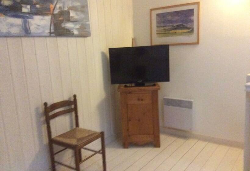 פנסיון Les Templiers