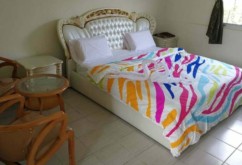 פנסיון Tambisan Island Lodge