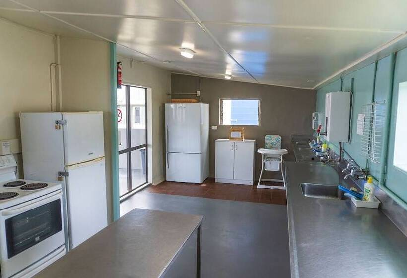 منتجع Leithfield Beach Holiday Park