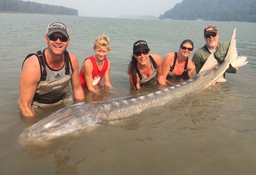 The Fraser River S Edge B&b Lodge
