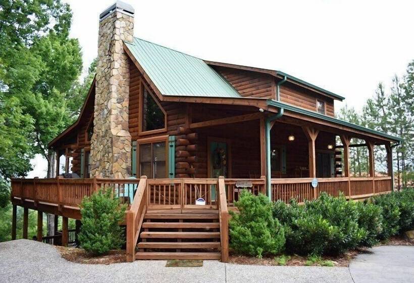 Wisteria Lodge