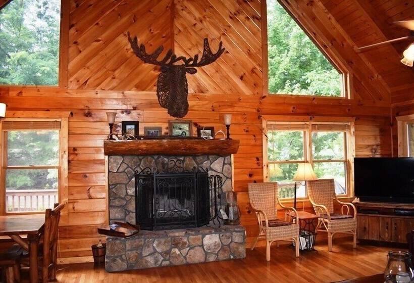 Wisteria Lodge