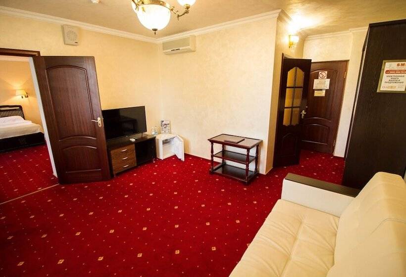فندق فئة نجمة واحدة Golicyn Club