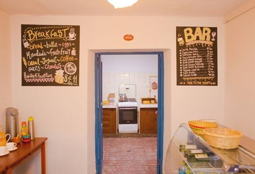 Hostel Casa Blanca Tarija