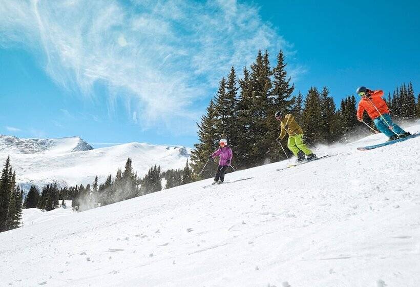 هتل 4br Renovated   Sleeps 12  Downtown Breck By Redawning