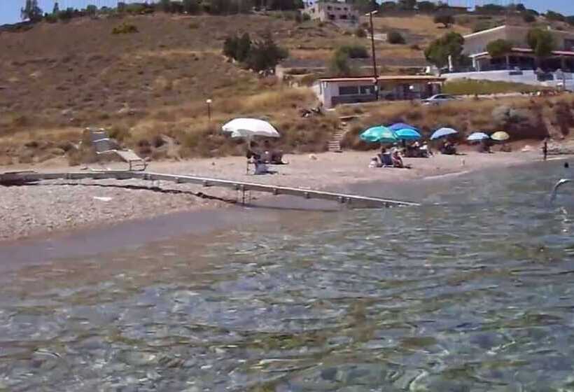 בית מלון כפרי Daskalio Resort Adamis