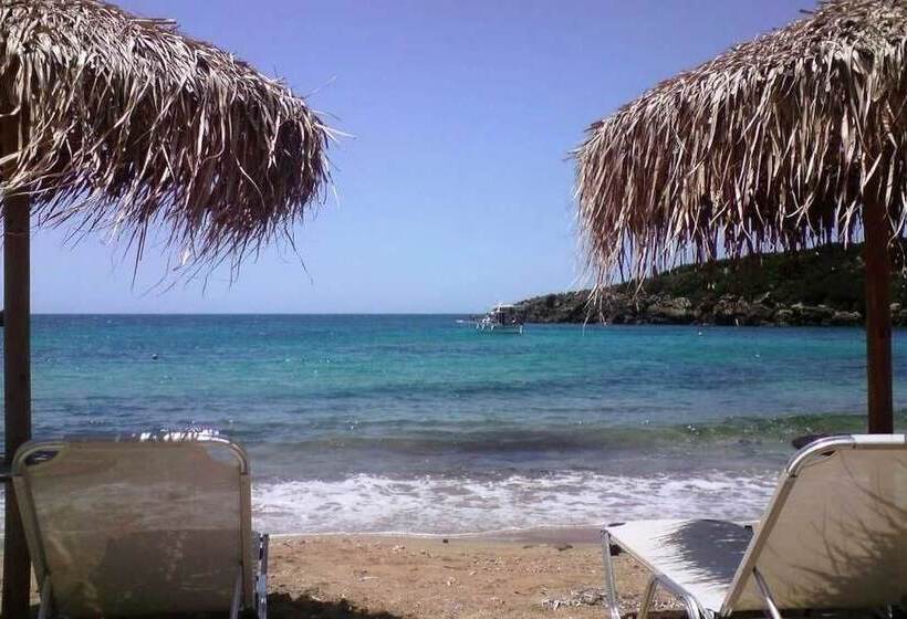 בית מלון כפרי Daskalio Resort Adamis
