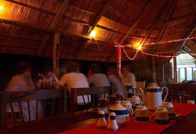 酒店 Simbamwenni Lodge And Camping