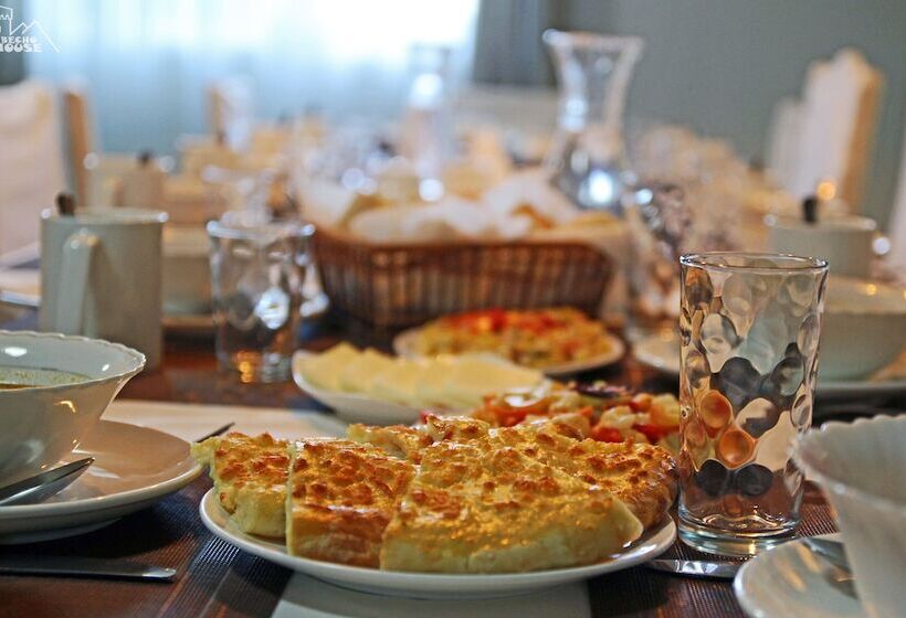 پانسیون Becho House