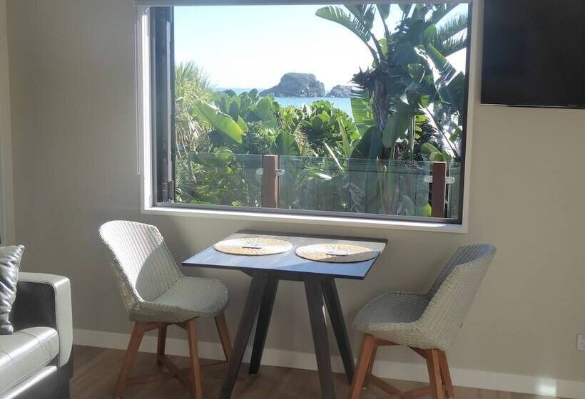 אתר נופש The Bay House Beachfront Accommodation