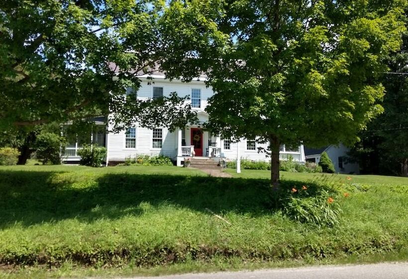 Bed and Breakfast The Buckmaster Inn
