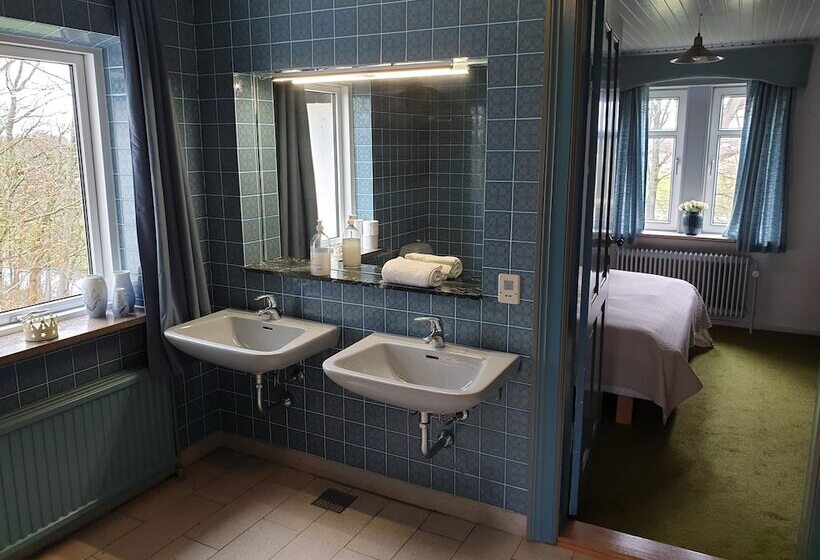 Gørdinglund Herregård Bed & Breakfast