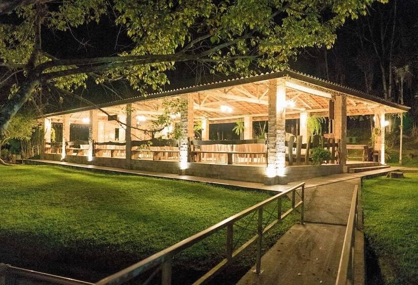 בית מלון כפרי Aguas Mornas Palace