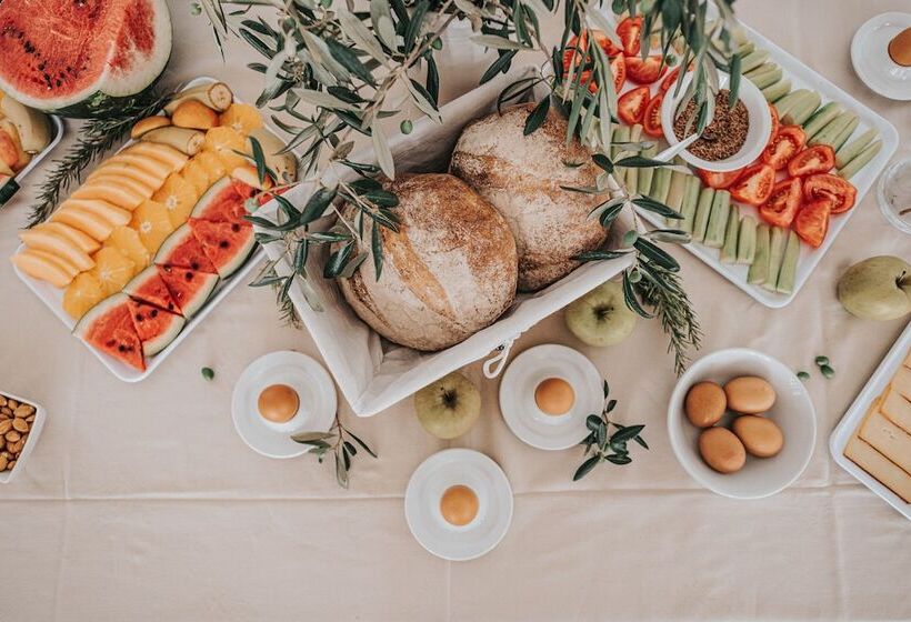 فندق Colentum Resort Murter