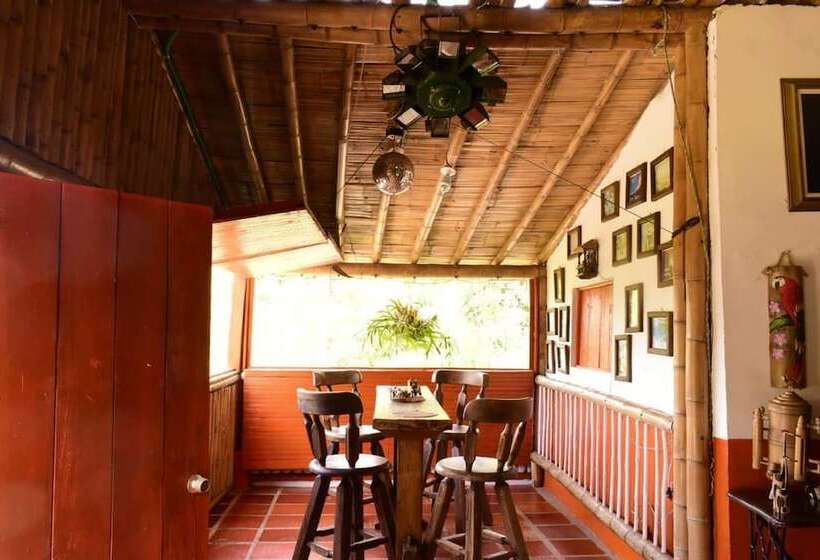 هتل Ecohostal Villa Hidalgo