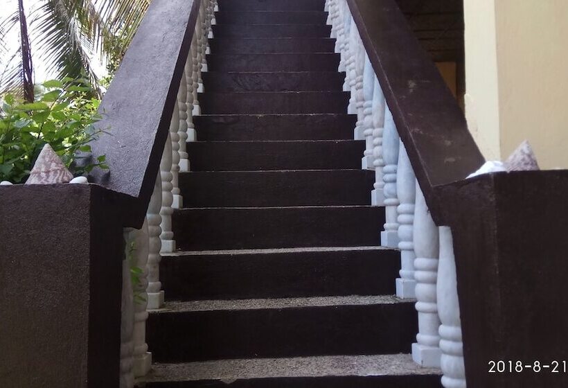 Hôtel Nipa Hauz Resort