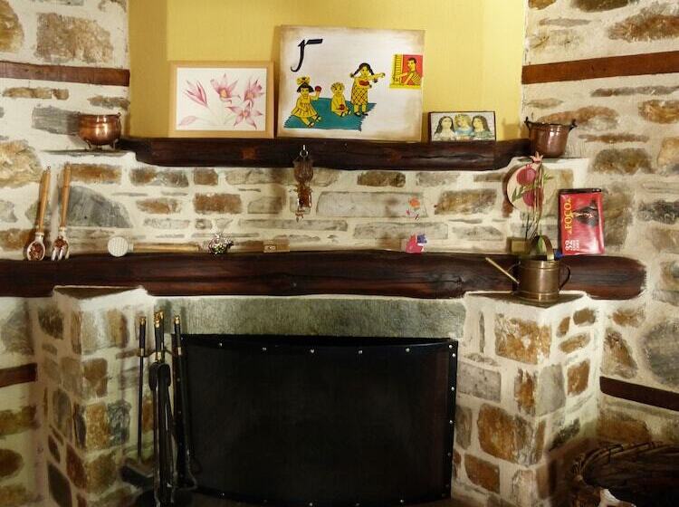 בית מלון כפרי Ta Xelidonakia