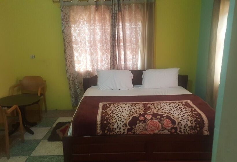 فندق Yelsking Royal Lodge