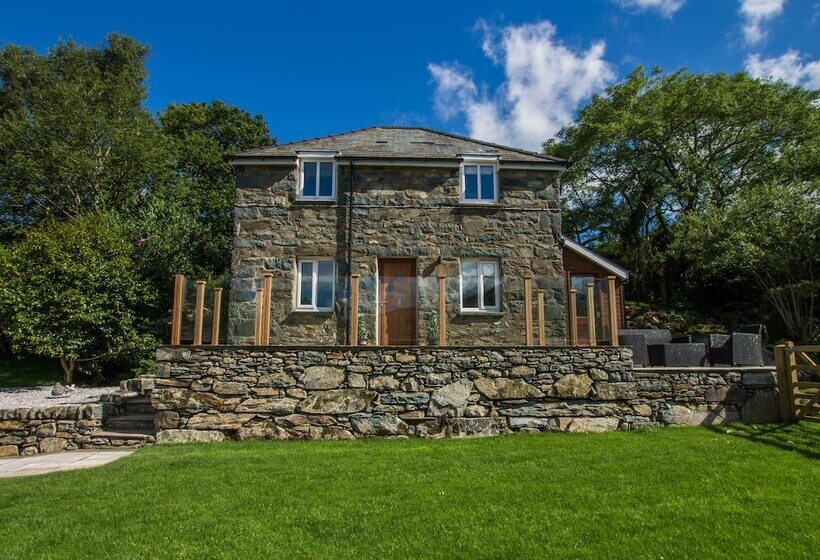 Moelfre Cottage