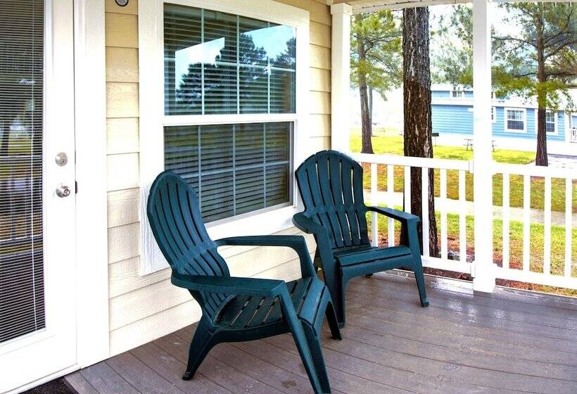 Курорт Grey S Point Camp