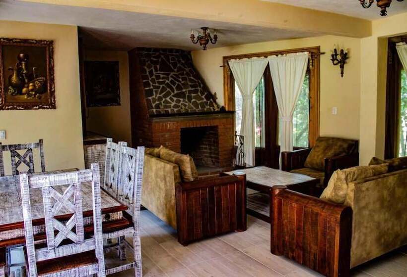 منتجع La Cabaña Del León