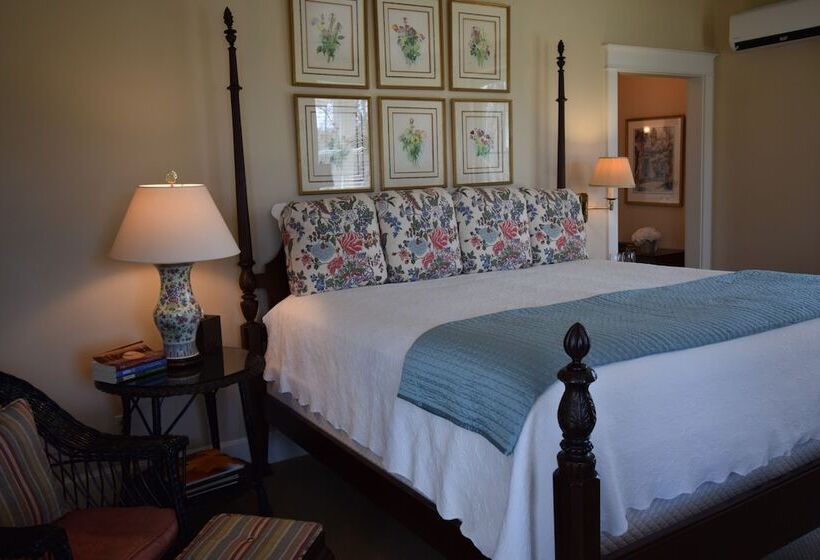 تختخواب و صبحانه Cedar Spring Inn & Spa