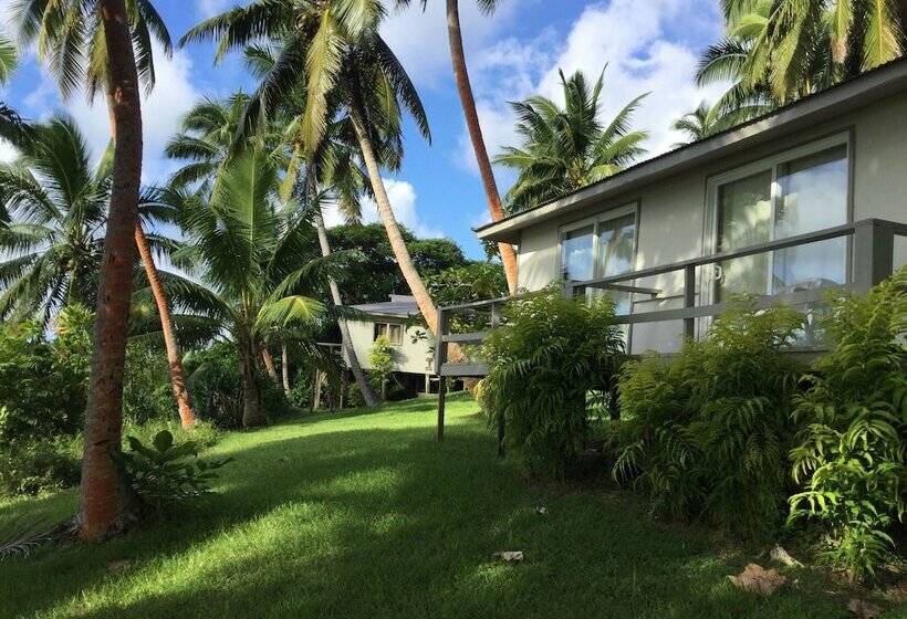 هتل Mala Island Resort