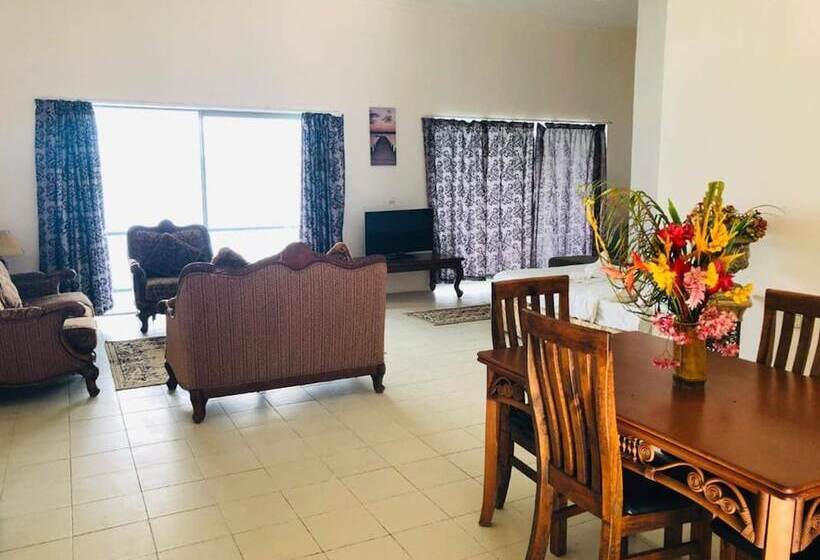 Otel Puataukanave International