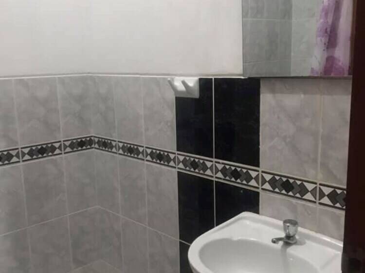 بنسيون Amazon Dream Hostel