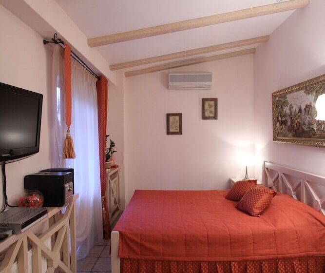 פנסיון Park Hotel Butenko Stable