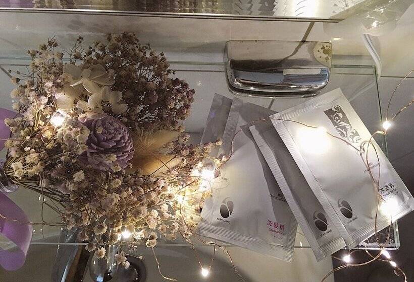 پانسیون White House