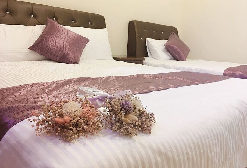 پانسیون White House