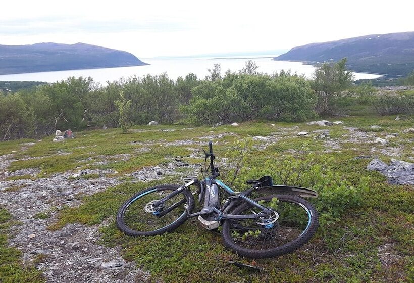 مبيت وإفطار Olderfjord Turistsenter