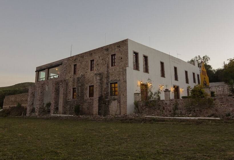 فندق Hacienda Ecoturistica La Salitrera