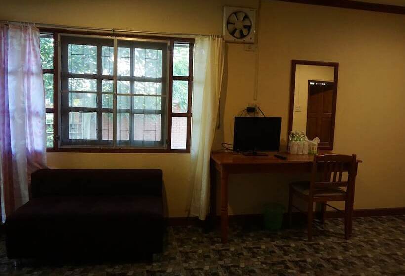 فندق Phrom Prathan Resort