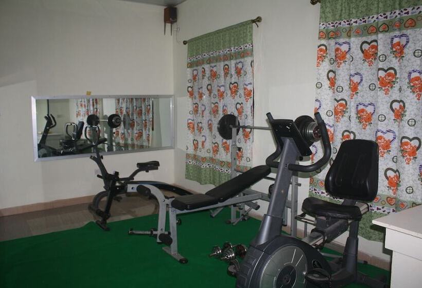 بنسيون Godville Guest House