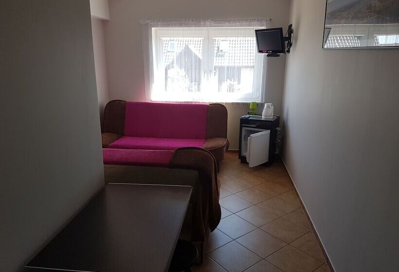 膳宿费 Villa Pati