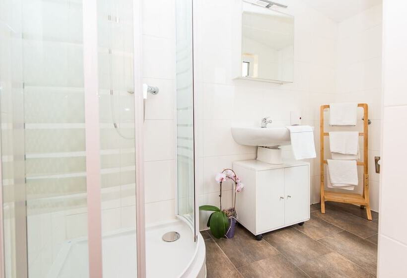 ペンション Zimmer Ferienwohnung Yassi